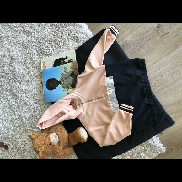 Hooded jacket - Picture 2 of 2